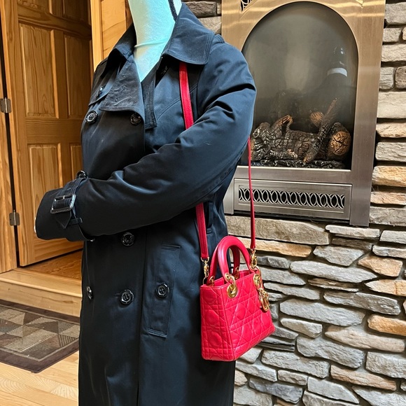 JB AUTHENTIC CLOSET👜👠🎒🕶👛👗 - Picture 12 of 16